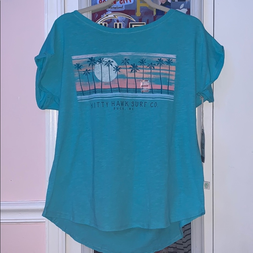 Women’s Medium Pacific Creations Surf Shop T-Shirt